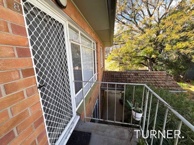 2 Bedroom Unit in a Peaceful and Highly Sought After Location