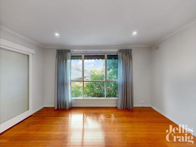 2 Bedroom Unit in Box Hill North!