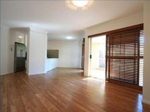 2 Bedroom Unit in Broadbeach!