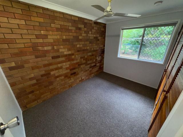 2 Bedroom Unit in Central Location