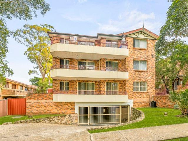 2 Bedroom Unit in Convenient Bankstown Location
