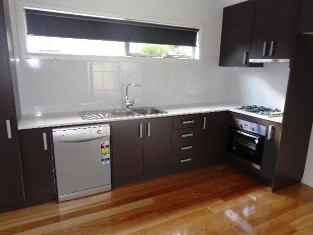 2 Bedroom Unit in Convenient Heidelberg West Location