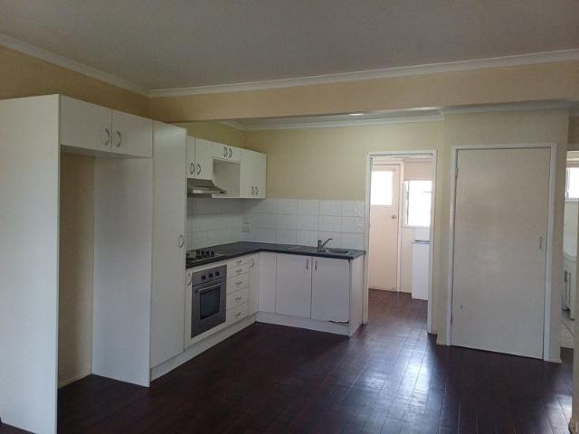 2 Bedroom Unit In Convenient Location
