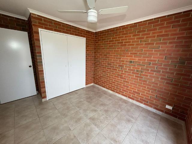 2 BEDROOM UNIT IN DARLINGTON POINT