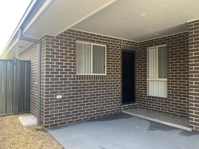 2 bedroom unit in Grafton
