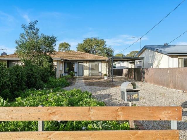 2 bedroom unit in great location LEASE PENDING