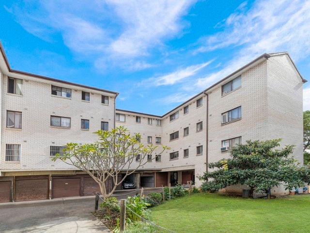 2 BEDROOM UNIT IN PRIME CABRAMATTA LOCATION