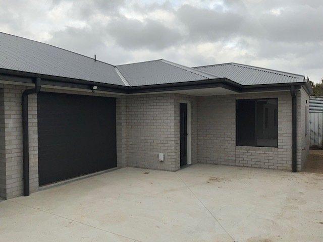 2 Bedroom Unit in Prime South Central Location