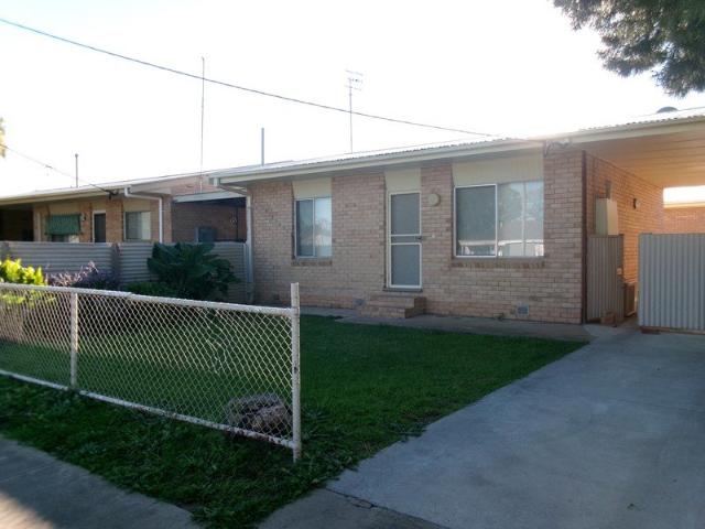 2 Bedroom unit in Quiet area