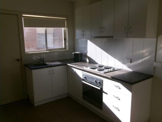 2 Bedroom unit in Quiet area