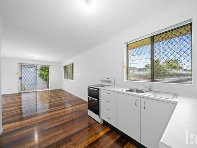 2 BEDROOM UNIT IN ROCKLEA
