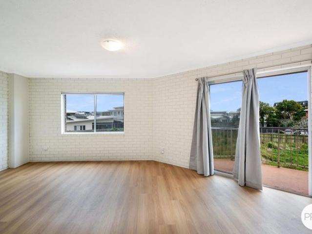 2 Bedroom unit located one street from the beach