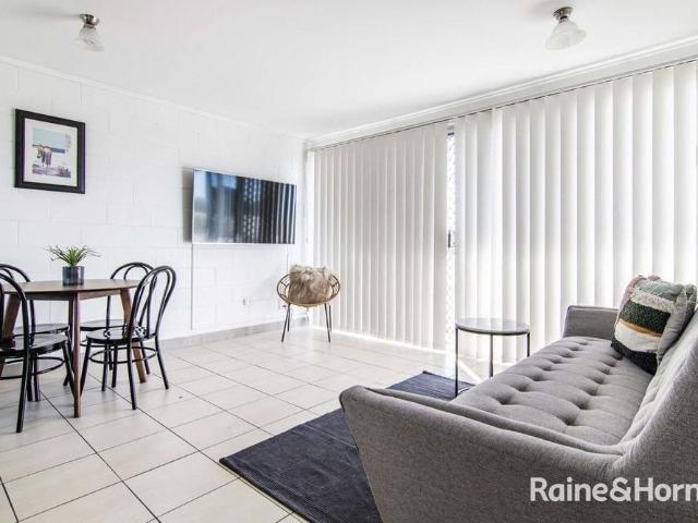 2 BEDROOM UNIT MACKAY