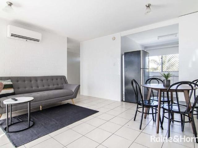 2 BEDROOM UNIT MACKAY