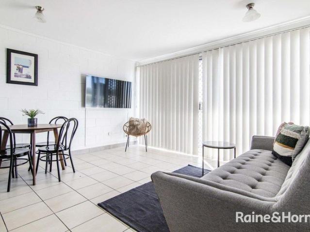 2 BEDROOM UNIT MACKAY