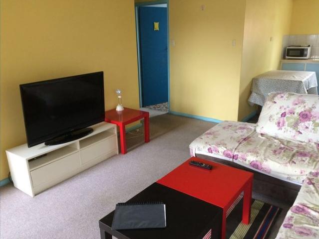 2 Bedroom Unit near CBD