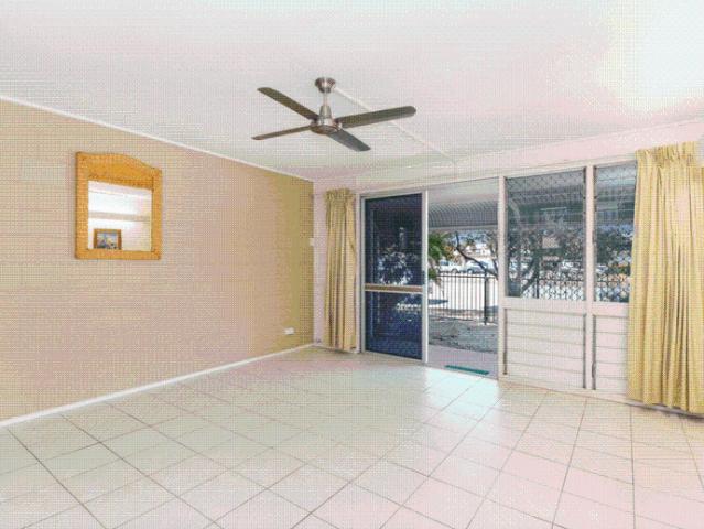 2 BEDROOM UNIT NEXT TO BEACH