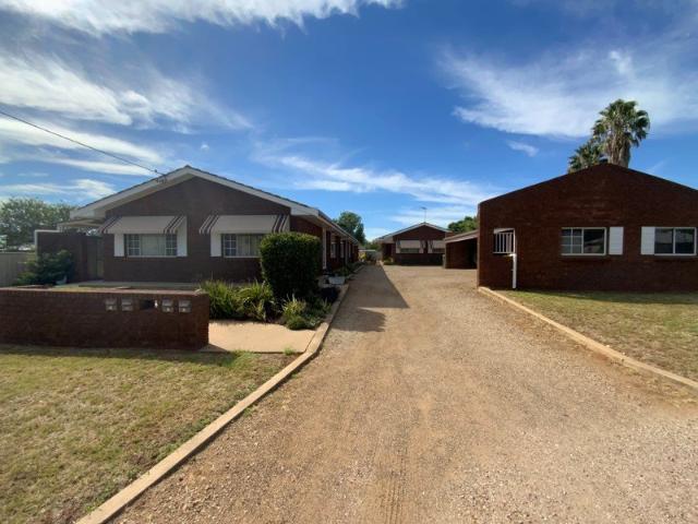 2 BEDROOM UNIT NOT FAR FROM THE CENTER OF TOWN