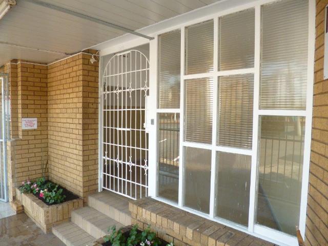 2 Bedroom Unit on the Bluff in Bluff Road. Dont miss this one