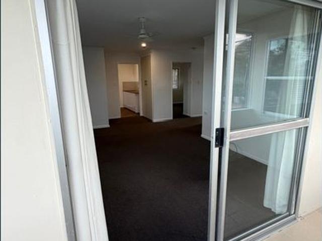 2 bedroom unit POWER AND WATER INCLUDED in Golden Beach