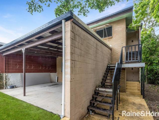 2 BEDROOM UNIT SHOAL POINT