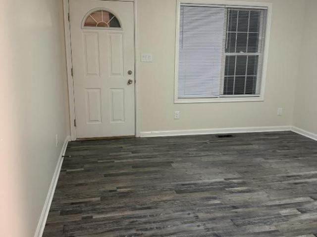 2 bedroom, Urbana IL 61801 105733246