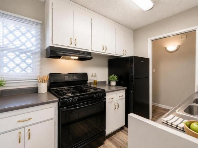 2 bedroom, Vallejo CA 94591 105899131