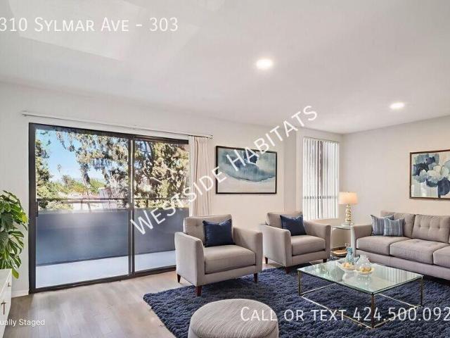 2 bedroom, Van Nuys CA 91401 104613697