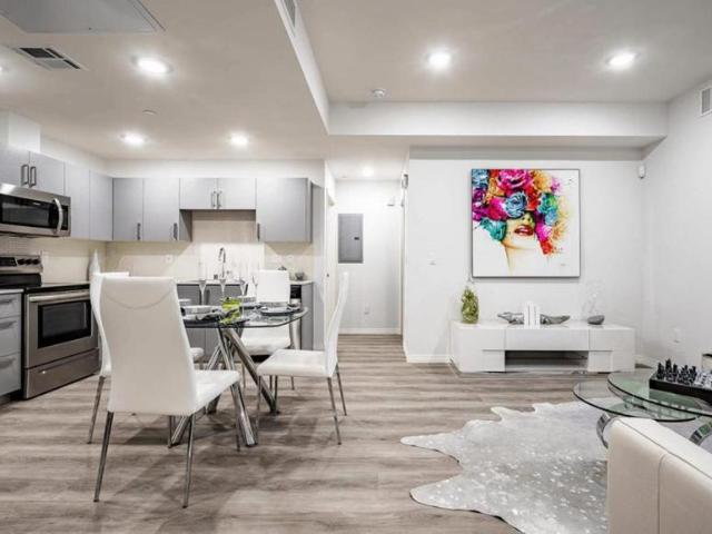 2 bedroom, Van Nuys CA 91411 104157395