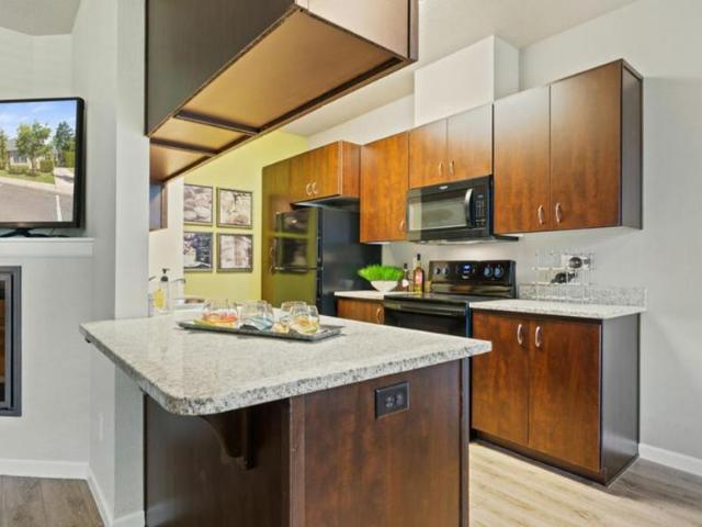 2 bedroom, Vancouver WA 98661 105640240