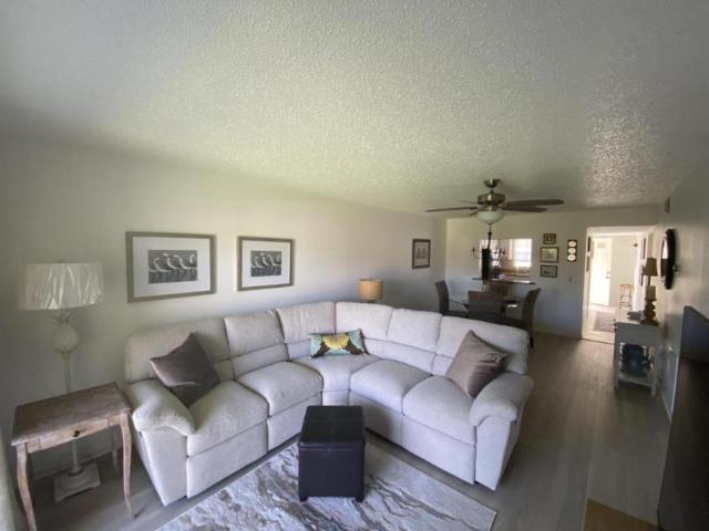 2 bedroom, Venice FL 34292 105420124