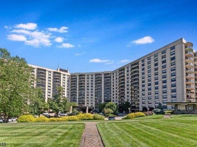2 bedroom, Verona NJ 07044 104848462