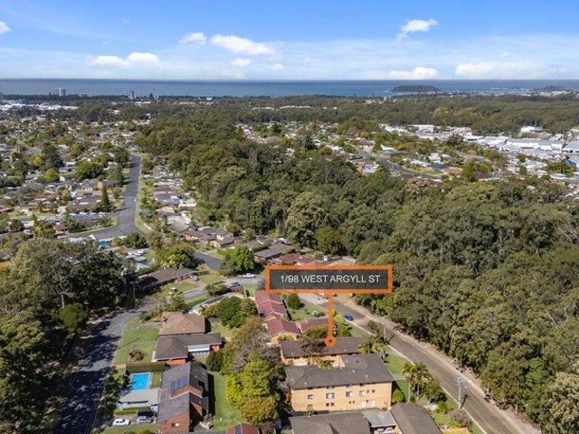 2 bedroom Villa in Coffs in Central Coffs Harbour with undercover parking and Private Courtyard with separate laundry room