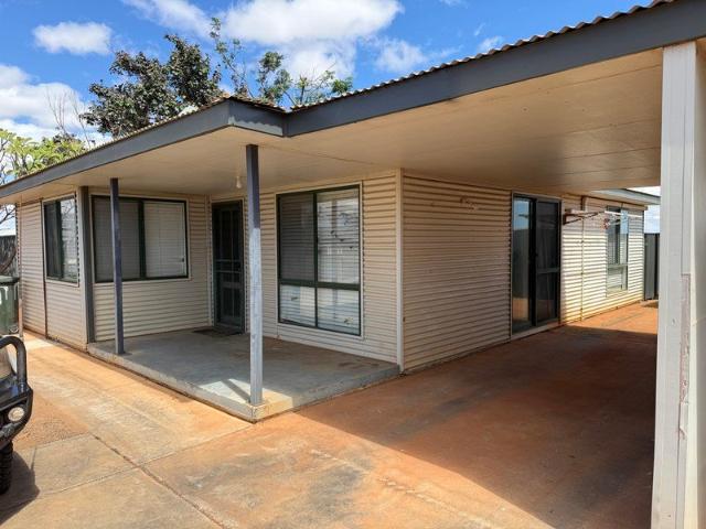 2 BEDROOM VILLA IN GREAT LOCATION PRICE REDUCED