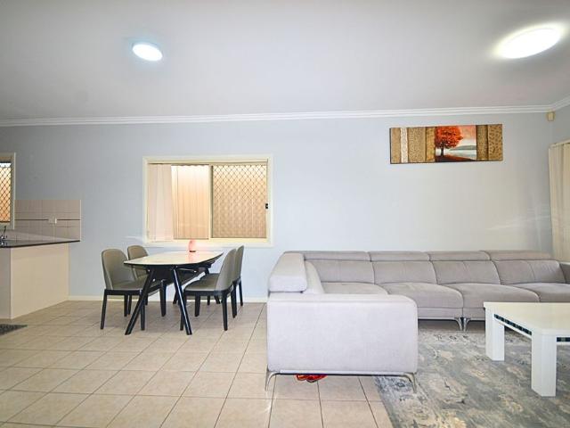 2 Bedroom Villa in Handy Location!