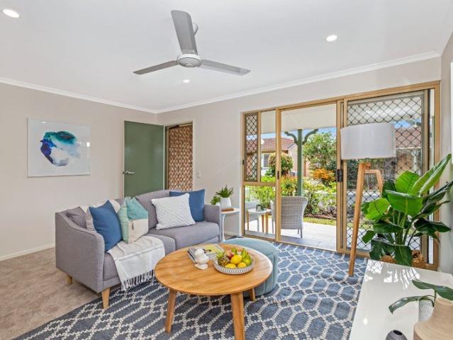 2 bedroom villa with garage