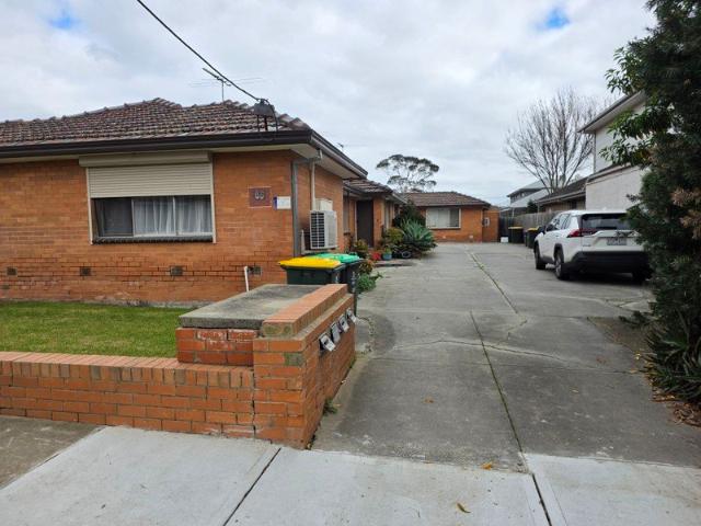 2 Bedroom Villa Unit available immediately