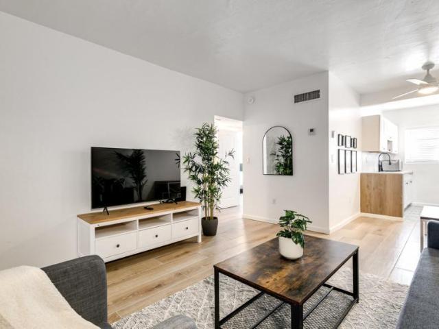 2 bedroom, Virginia Gardens Virginia Gardens 104754864