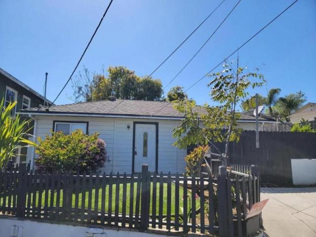 2 bedroom, Vista CA 92083 104450383