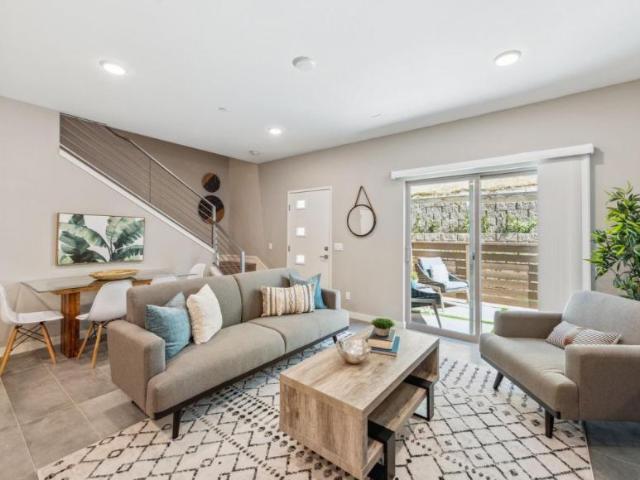 2 bedroom, Vista CA 92084 106115664