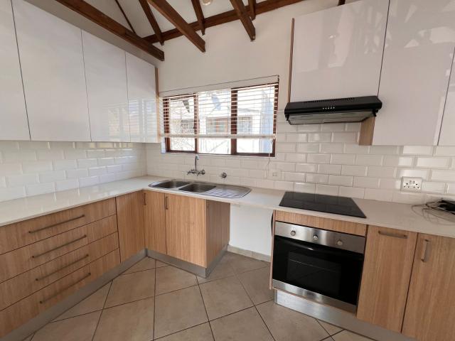 2 BedroomApartment / Flat For Rent inSunninghill