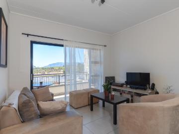 2 BedroomApartment / Flat For Rent inThe Huntsman