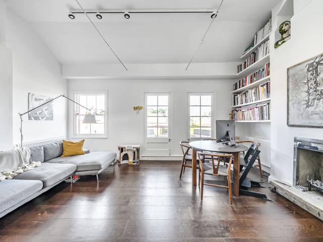 2 Bedrooms Maisonette for Rent in Goldhurst Terrace | Foxtons