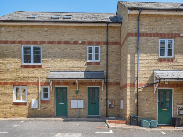 2 Bedrooms Maisonette for Rent in Pascal Mews | Foxtons
