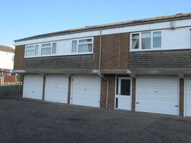2 Bedrooms Maisonette for sale in Giles Close, Stechford, Birmingham B33