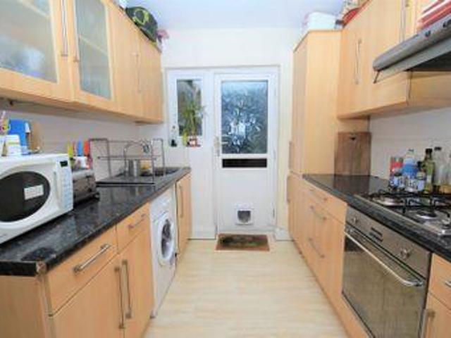 2 Bedrooms Maisonette for sale in Kenton Lane, Harrow HA3