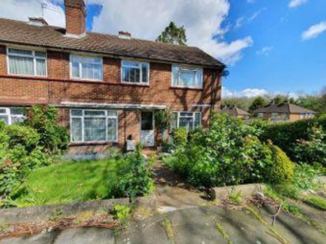 2 Bedrooms Maisonette for sale in Harcourt Avenue, Edgware HA8