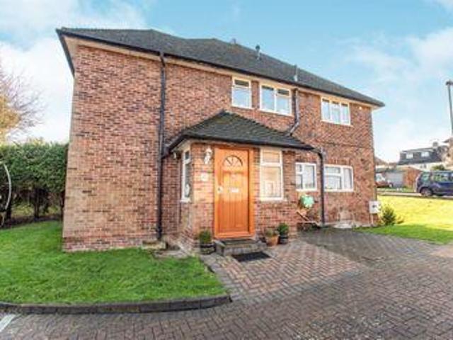2 Bedrooms Maisonette for sale in Sterling Avenue, Edgware HA8