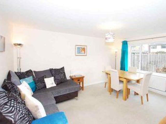 2 Bedrooms Maisonette for sale in Washford Close, Bordon GU35