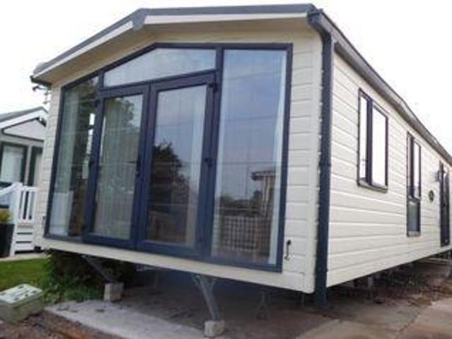 2 Bedrooms Mobile/park home for sale in Pensarn, Pensarn LL22